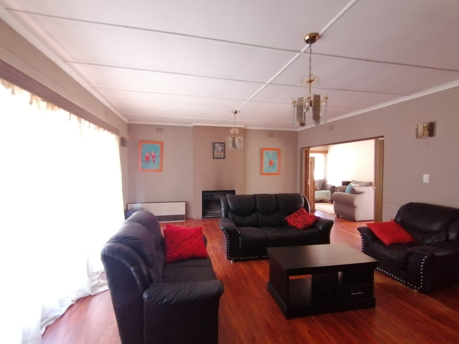 4 Bedroom Property for Sale in Stilfontein Ext 4 North West